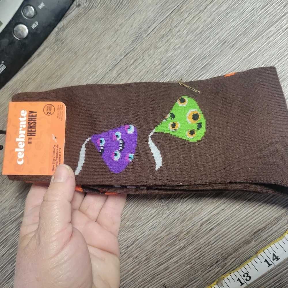 Hersheypark Chocolate Reeses New Socks 2 Pairs Size 6-12 A22‎